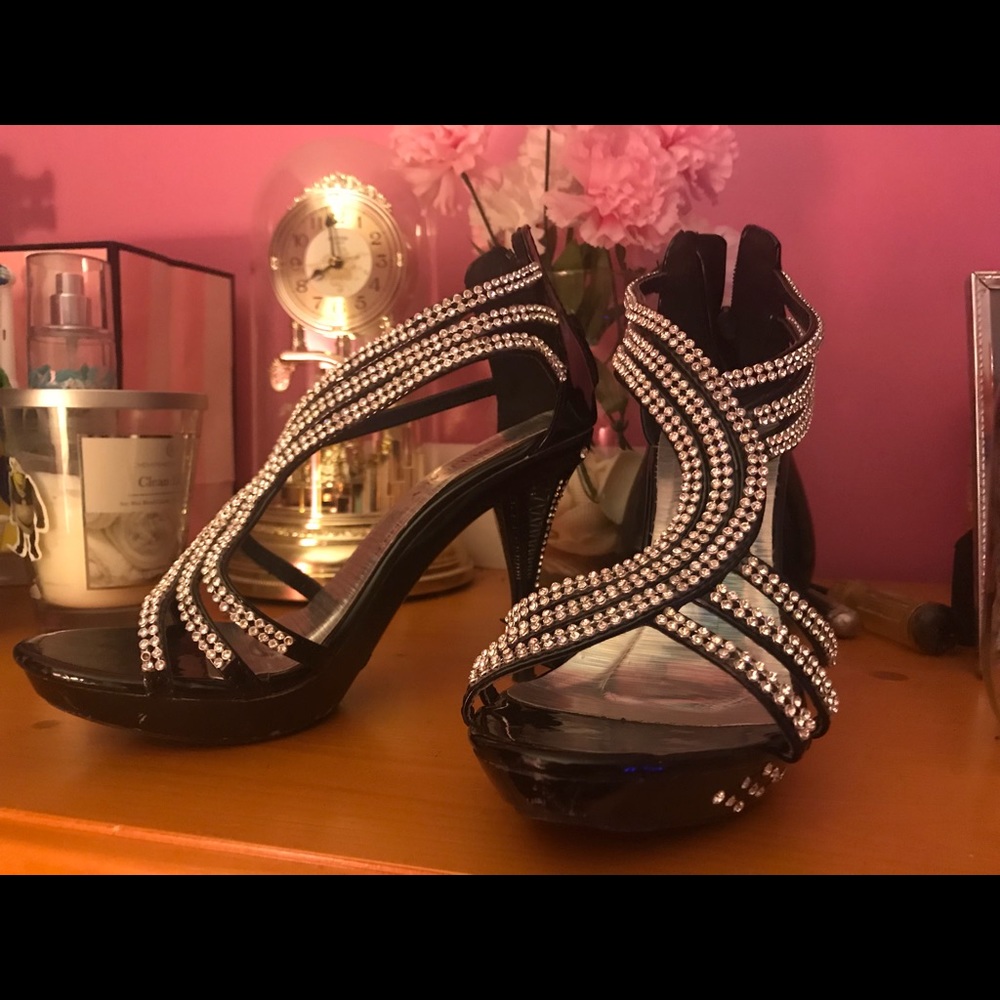 Prom shoes